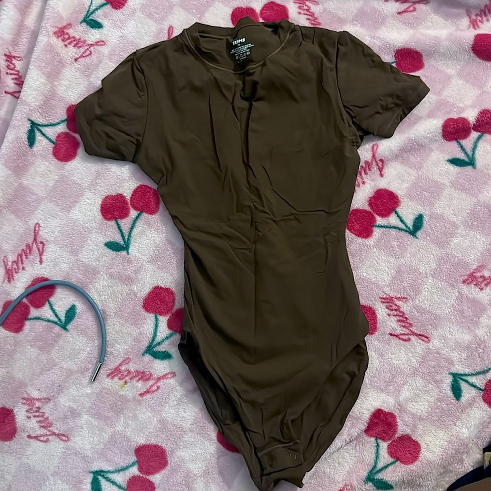 Skims XXS fits everybody bodysuit in cocoa 🤎😍